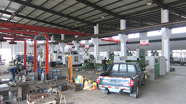 模具產(chǎn)品生產(chǎn)車間場(chǎng)景